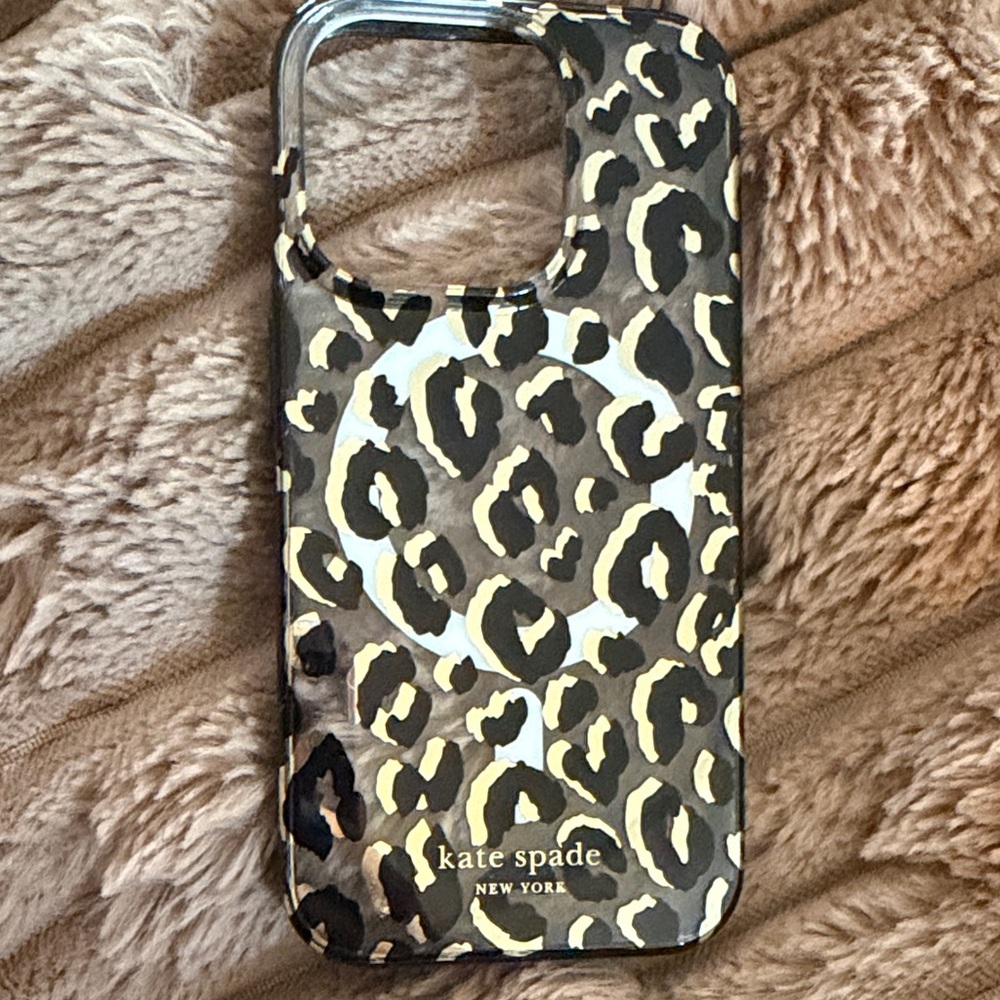 iPhone 15 pro Kate Spade Wild Leopard Phone Case - Black and Cream